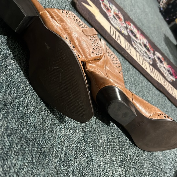 BOTKIER Women's Tammy Studded Western Boots 9.5 cognac tan line dance shoes - Picture 2 of 15